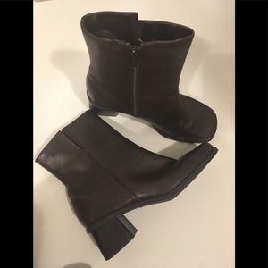 Brown Naturalizer boots